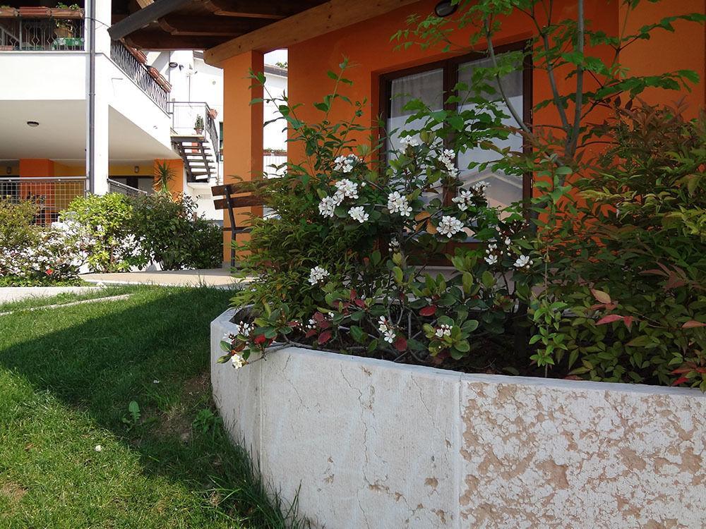Borgo Blu Poggio Aparthotel Lazise Exterior foto